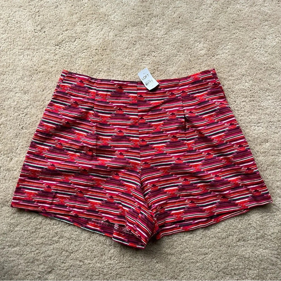 NWT Loft Women’s Pleated Pull On Ikat Shorts - Size M - Linen/Rayon Blend - Picture 1 of 12